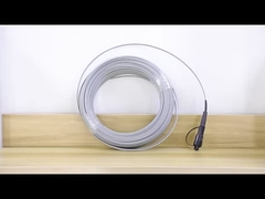 SC APC Patch Cord mit Roll-Innen-Außen-Drop-Faserkabel Selbstunterstützung